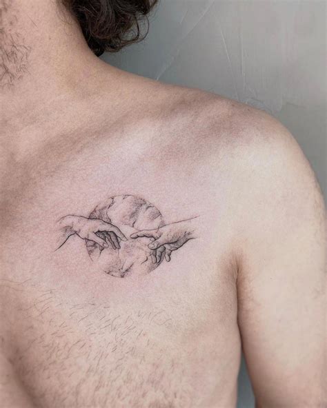 tatuajes pecho hombre|Tatuaje en el pecho para hombre: claves e ideas